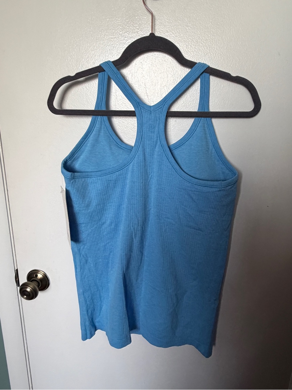 NWT Lululemon Ebb to street tank - Picture 4 of 4